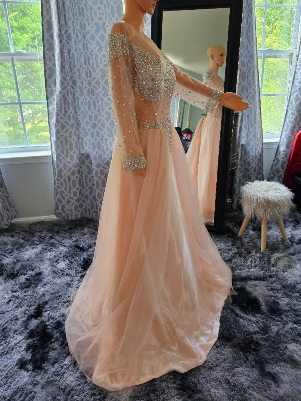 Rhinestone‑Embellished Peach Sheer‑Sleeve Gown - Picture 4 of 8